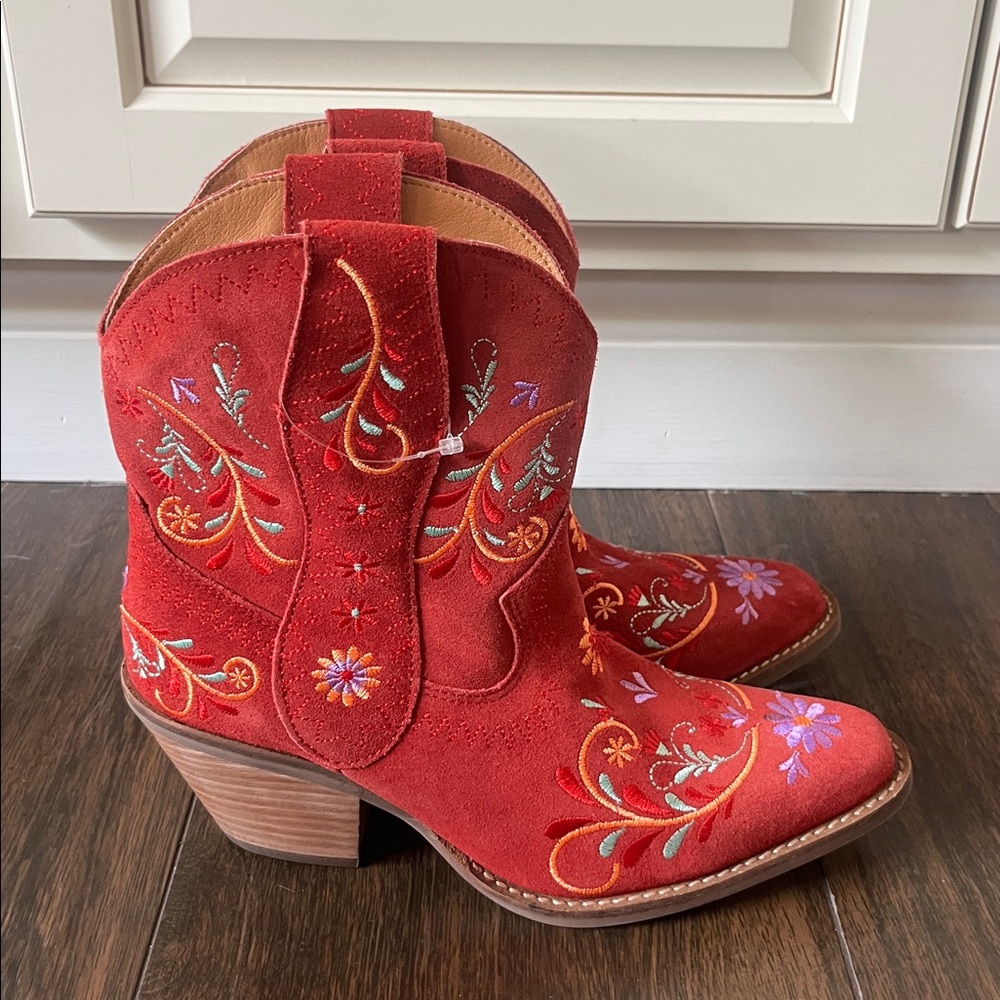 NWT Dingo Sugar Bud Suede Boots - Picture 3 of 5